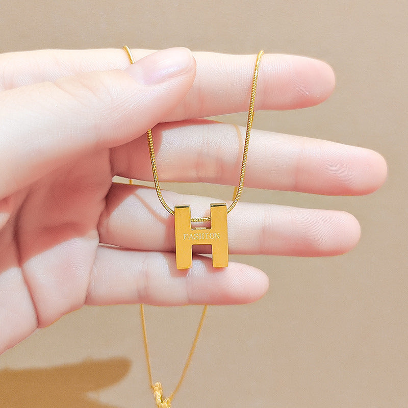 Fashion H letter titanium steel necklace