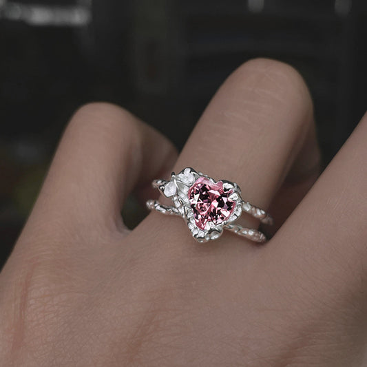 Women's trendy heart pink diamond ring