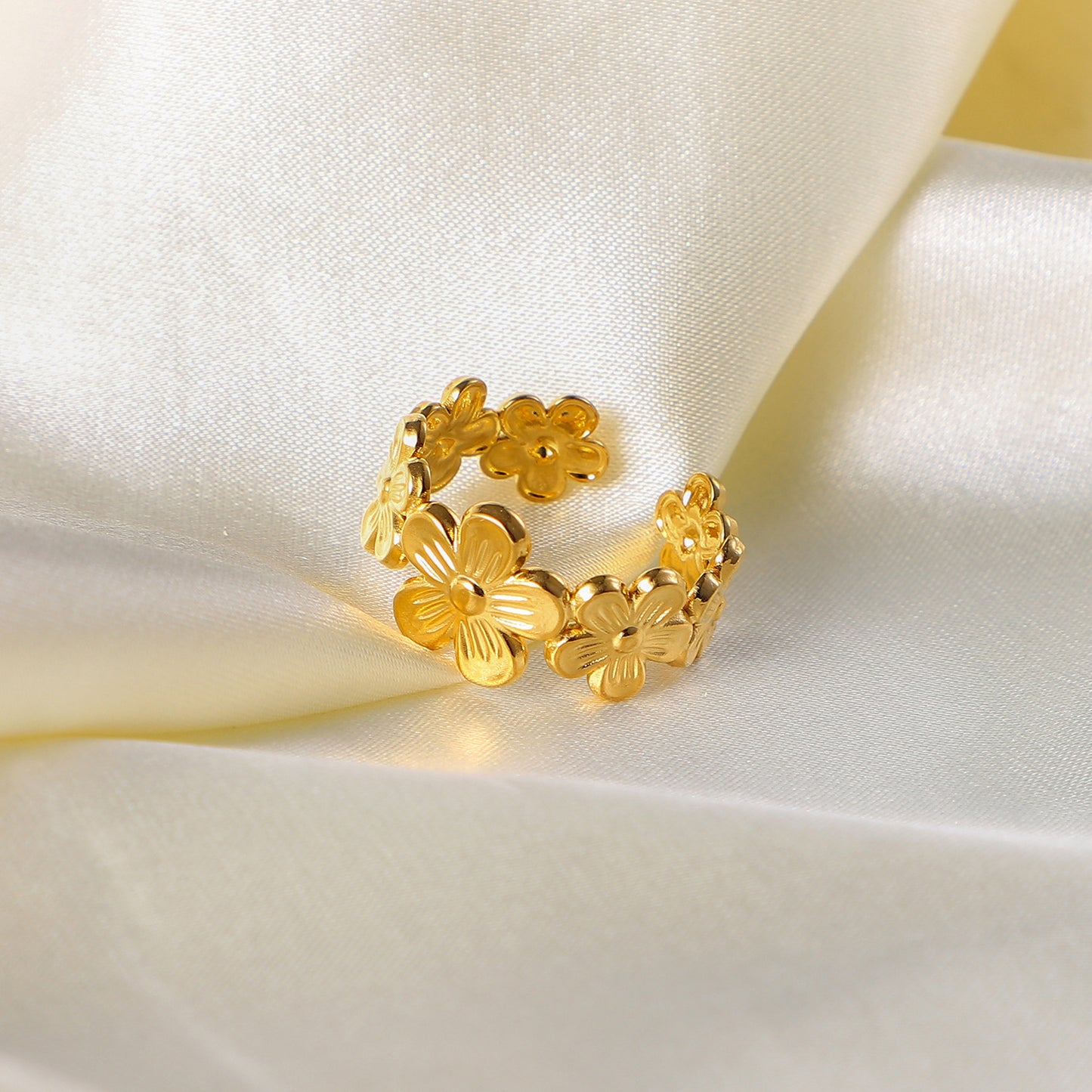 Gold-plated stainless steel flower ring