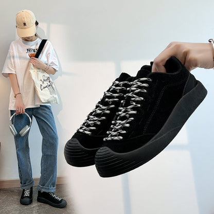 New front lace-up sneakers