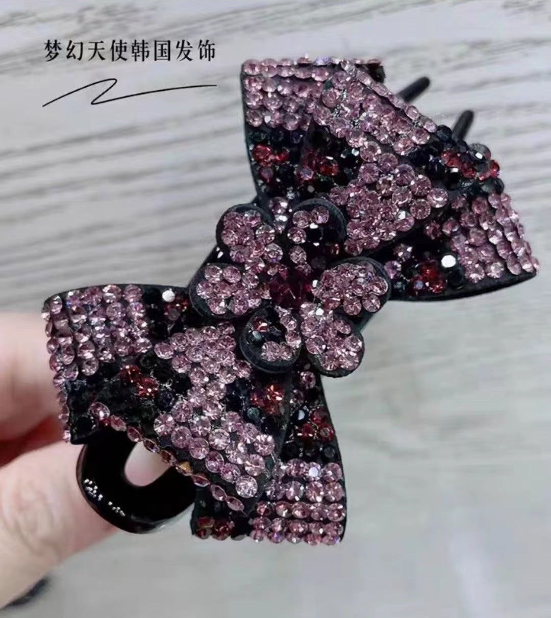 Accesorio para el cabello con pinza de tres dientes y diseño de mariposa con estampado de leopardo 