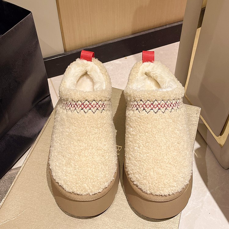 Fleece thermal slippers