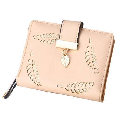 Short wallet hollow leaves