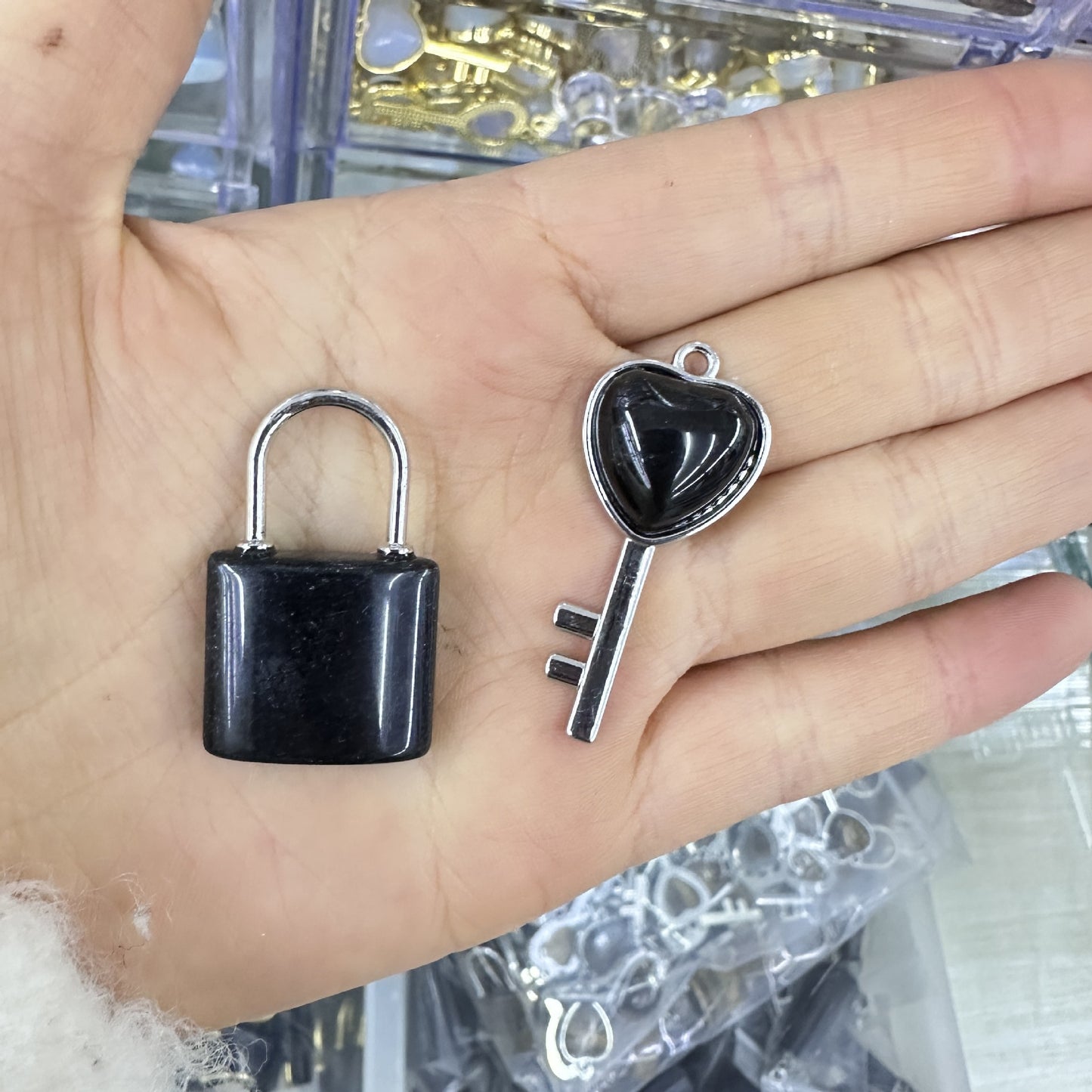 Love key concentric lock key couple lock pendant