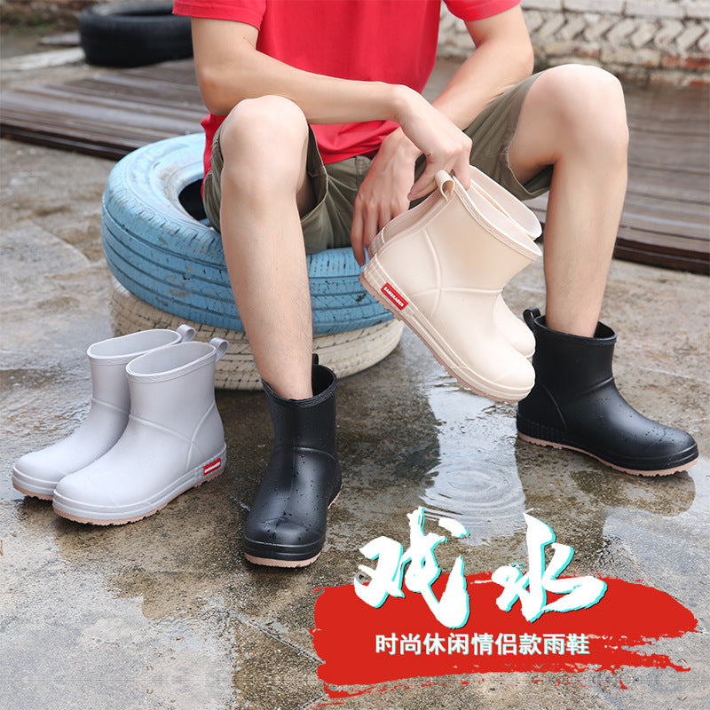 Versatile rain shoes