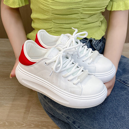 Small white shoes, casual bread shoes, niche sneakers