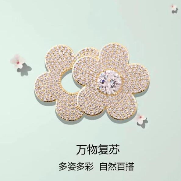 Cute flower brooch