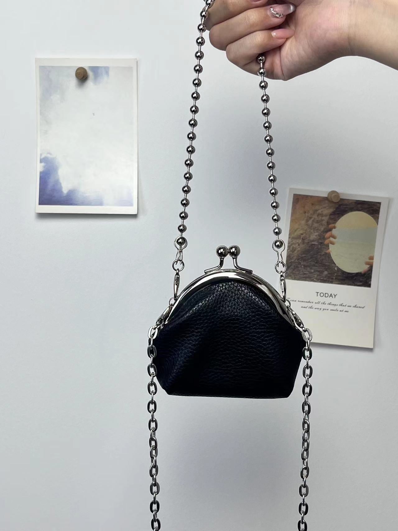 One shoulder crossbody change purse