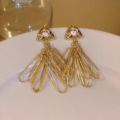 Metal triangular fringed earrings