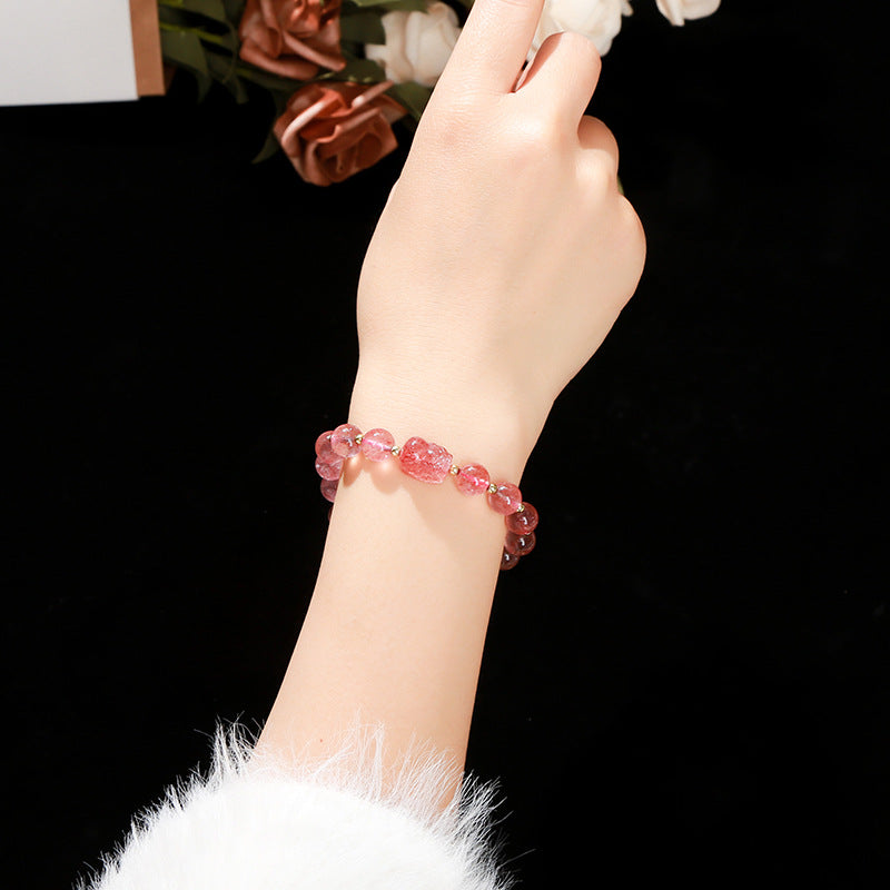 Natural powder crystal Pixiu bracelet.