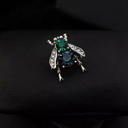 Vintage Bee Rhinestone Brooch