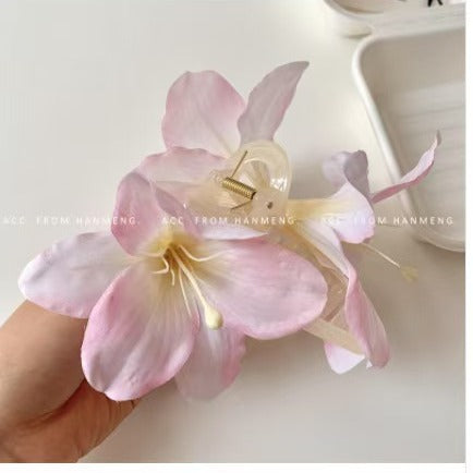 Three-dimensional lily temperament grab clip simulated flower hairpin