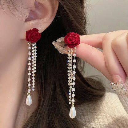 Camellia pearl fringed earrings