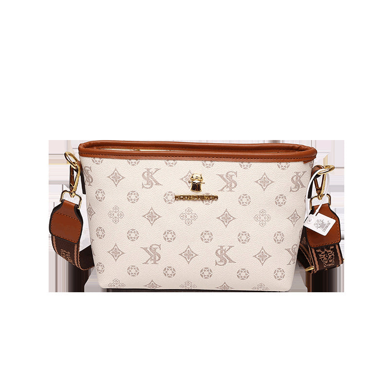 High-end fashion trendy messenger bag