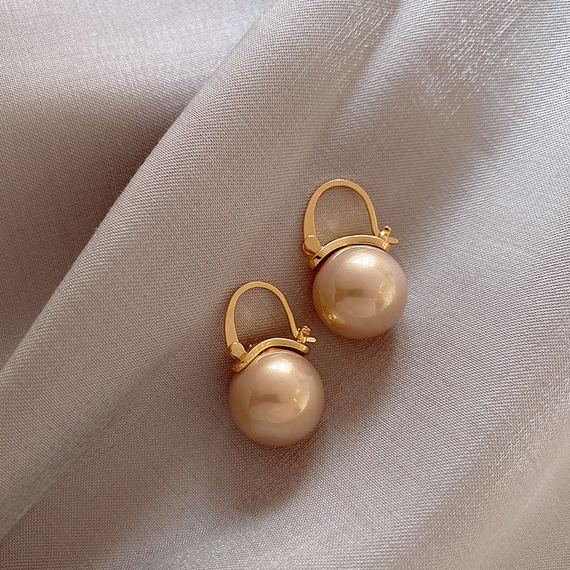 Pearl earrings retro temperament women