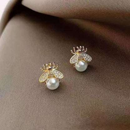 Little bee pearl stud earrings wholesale