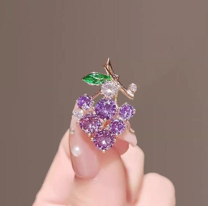 Grape Pin