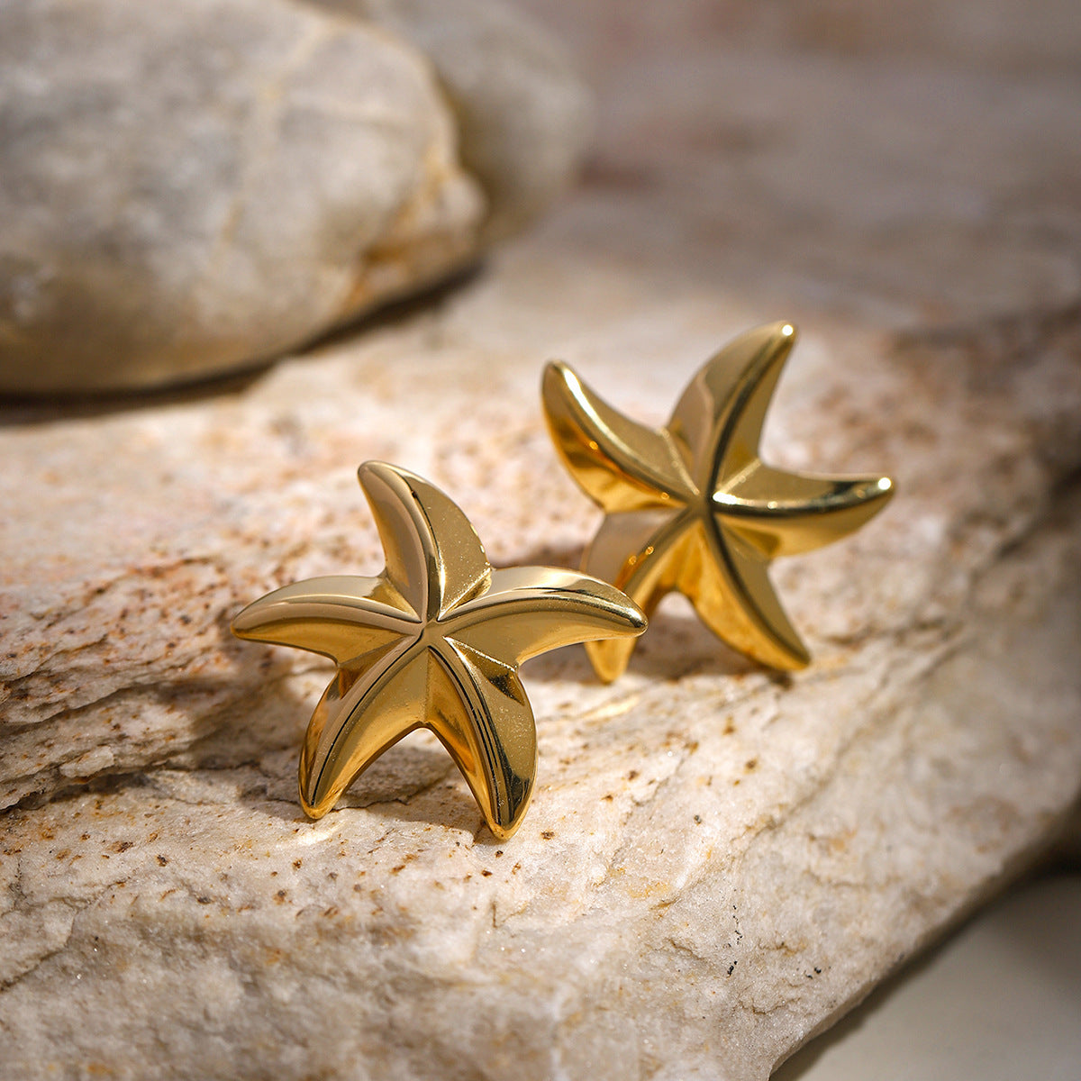 16k gold five-pointed star earrings