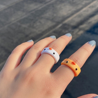 Three-dimensional colored animal ring