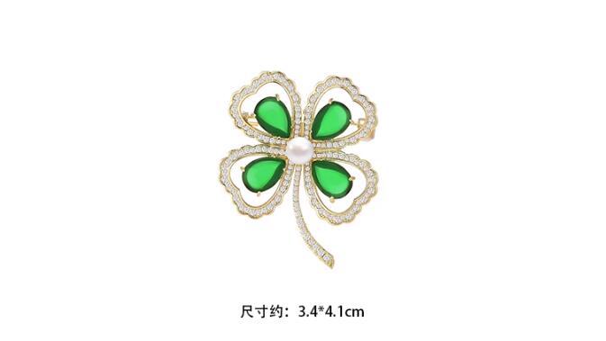 New four-leaf clover brooch