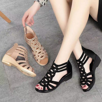 Soft leather Roman sandals women