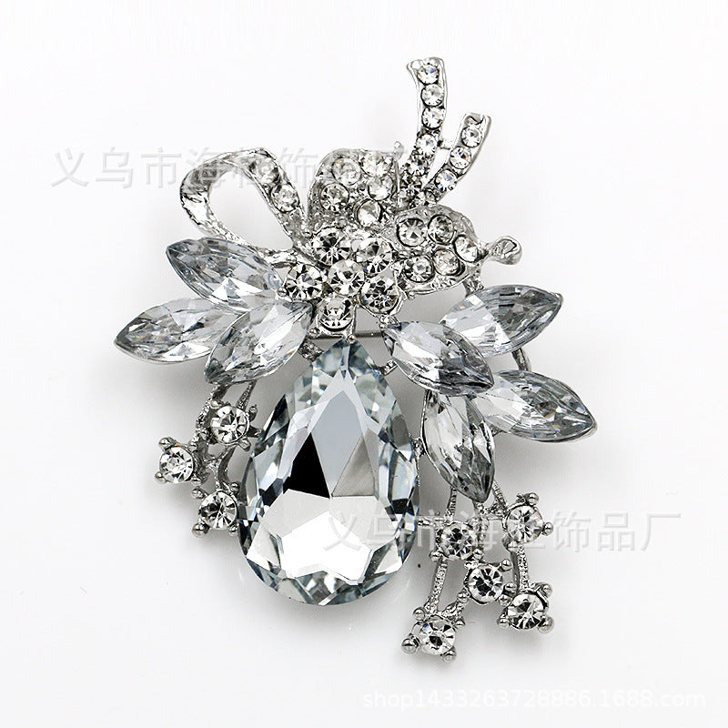 Versatile crystal corsage, alloy