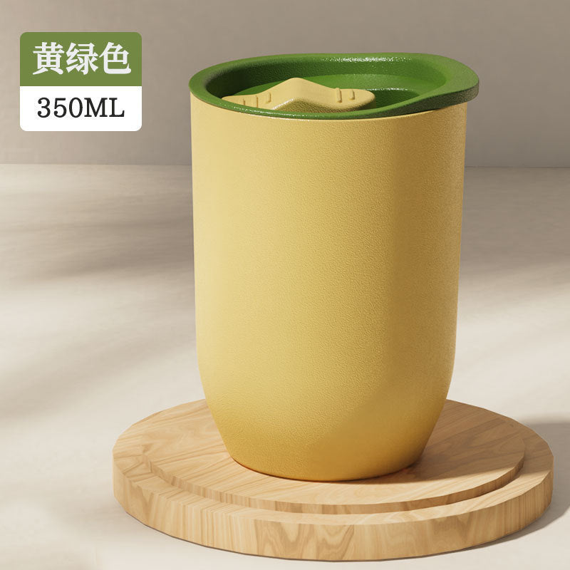 Lightweight large-capacity coffee cup