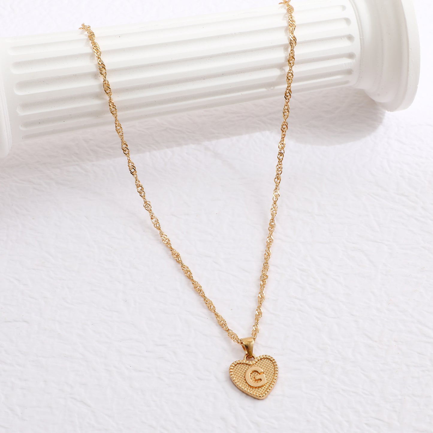 Hot selling heart letter necklace