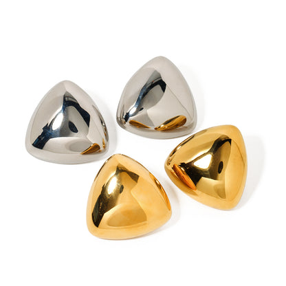 Pendientes triangulares grandes pulidos 