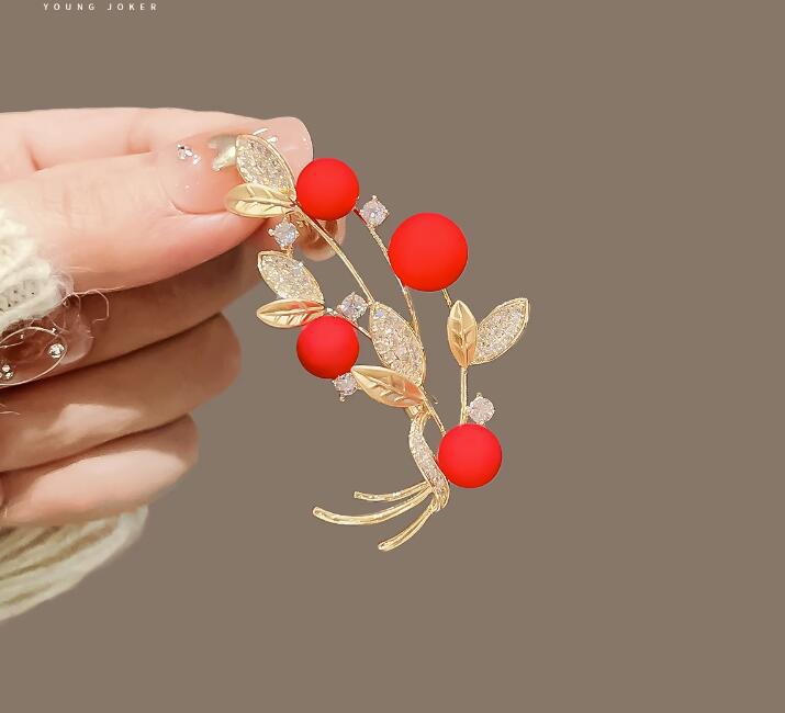 Red brooch high grade