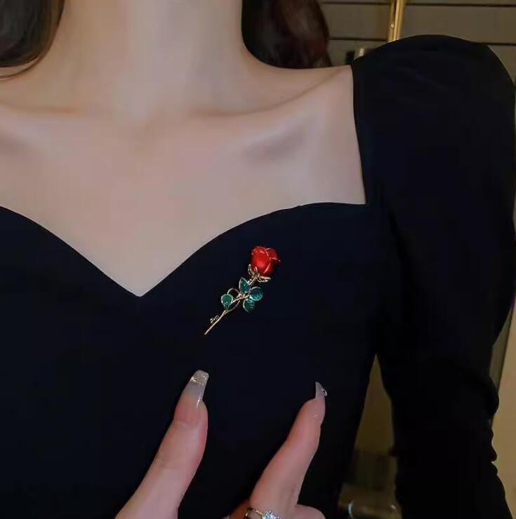 Red rose brooch