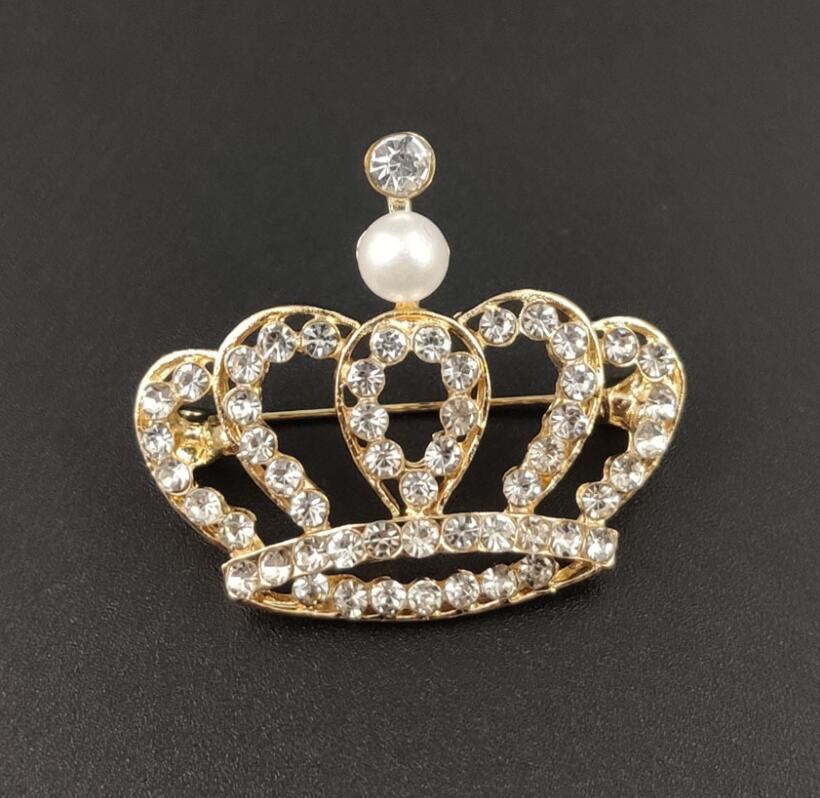 Flash Diamond Alloy Crown Brooch