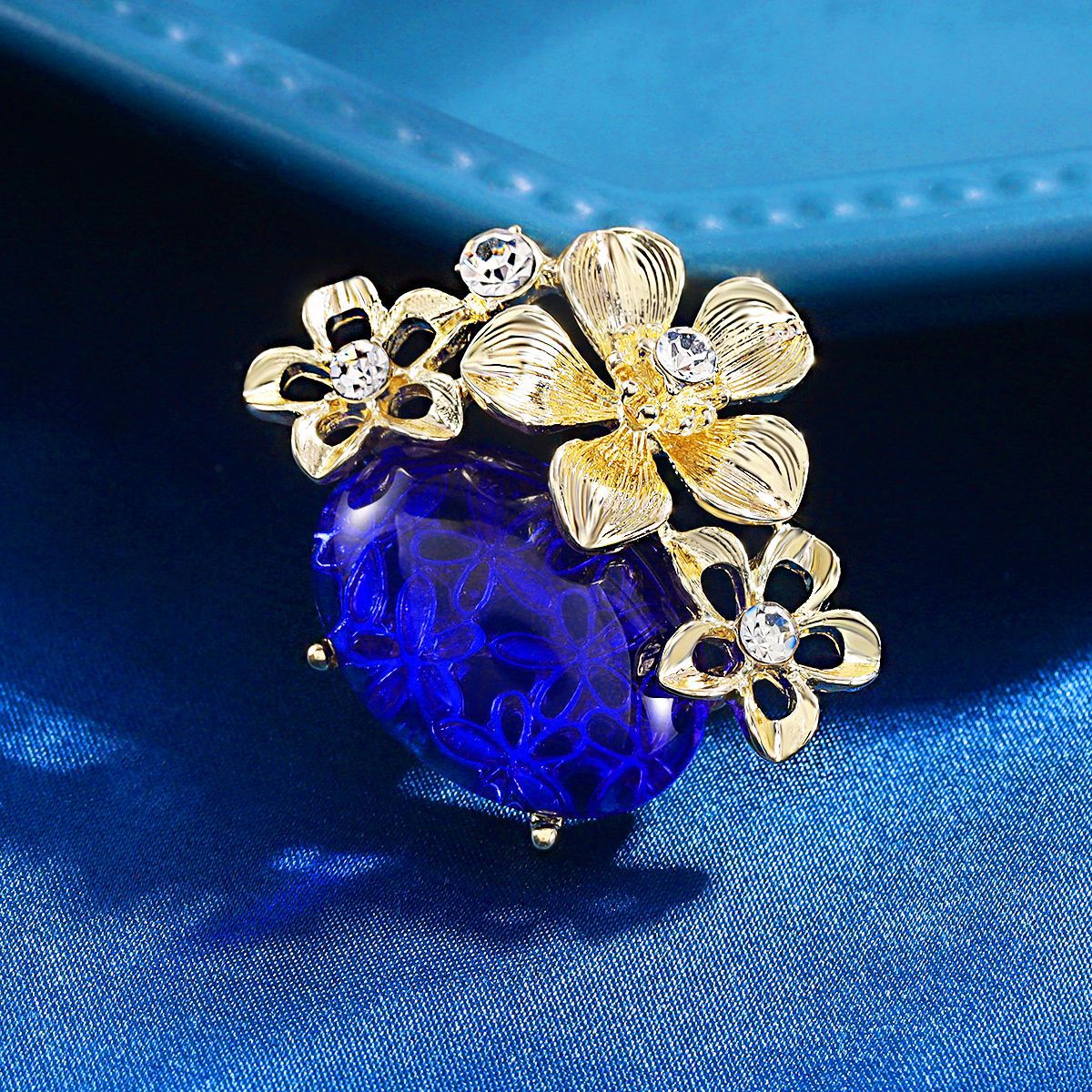 French Vintage Flower Brooch