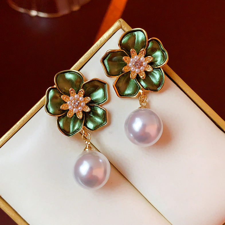 Camellia pearl earrings