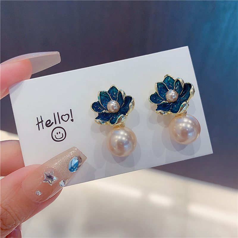 Temperament blue flower earrings