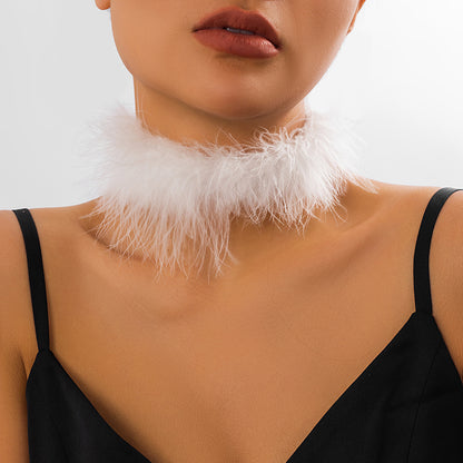 Sweet feather collar