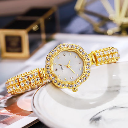 Reloj de mujer con diamantes de imitación y flores 