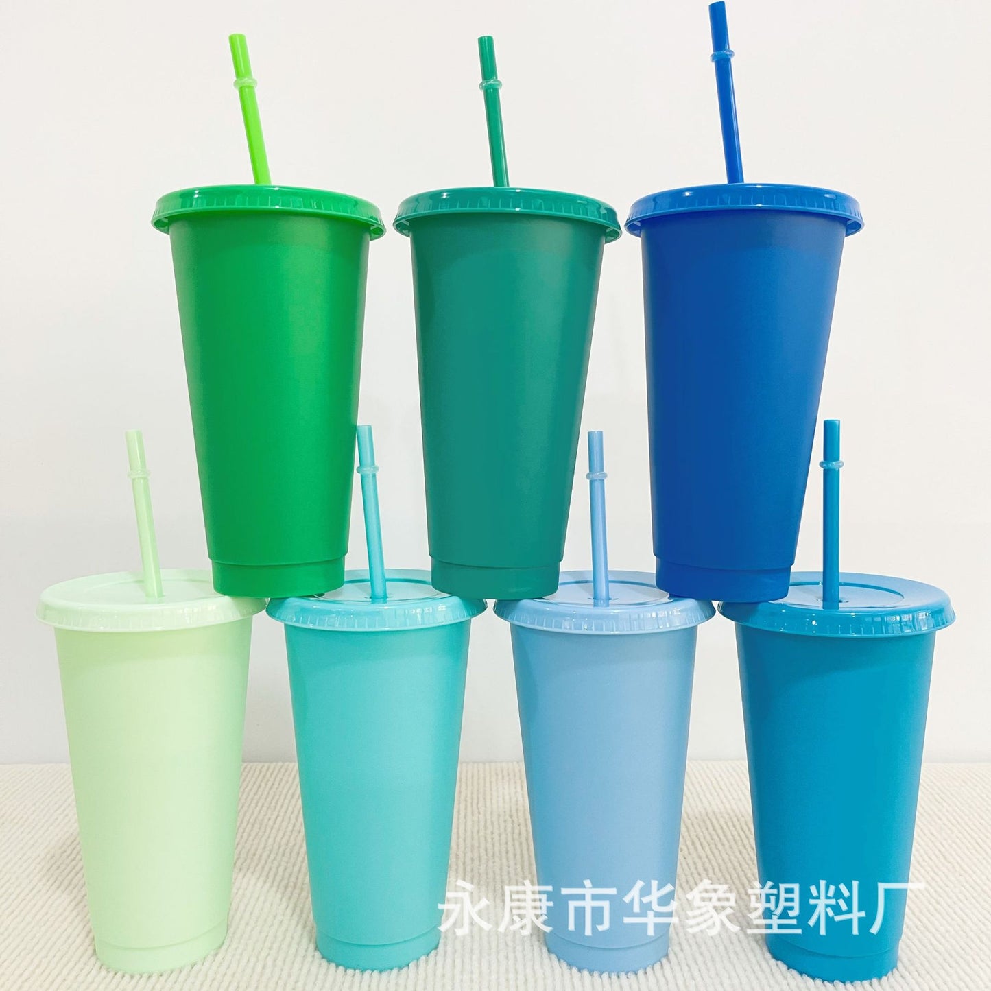 Colorful multi-color single-layer 710M water cup