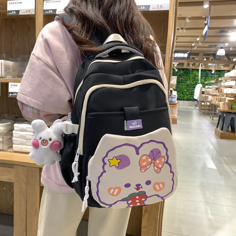 Mochila con lindo estampado y gran capacidad. 