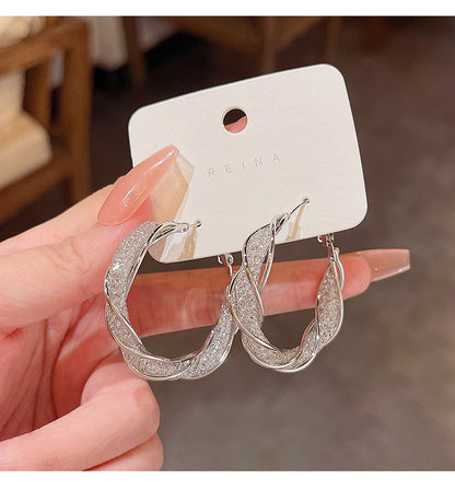 Wrapped metal earrings for women