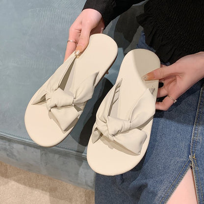 Flat bottom drive DNU slippers