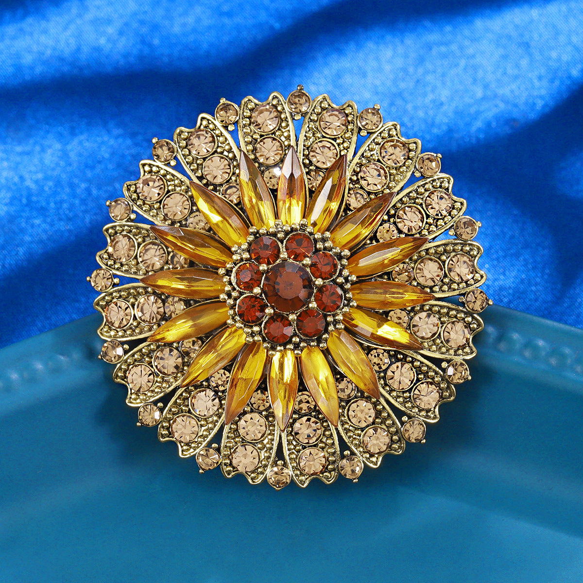 Sunflower Brooch Girl fashion