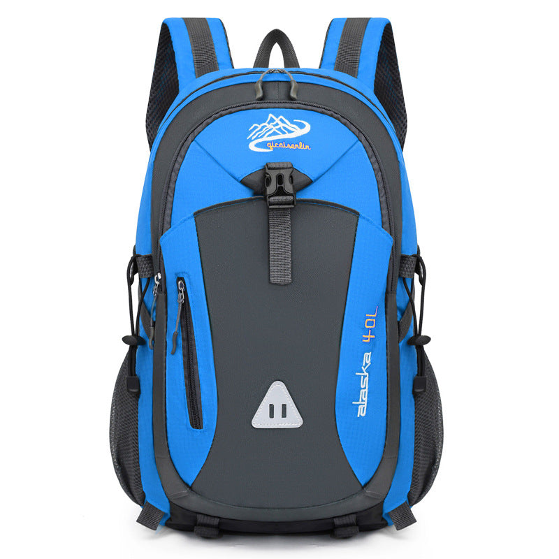 Large capacity mountaineering backpack