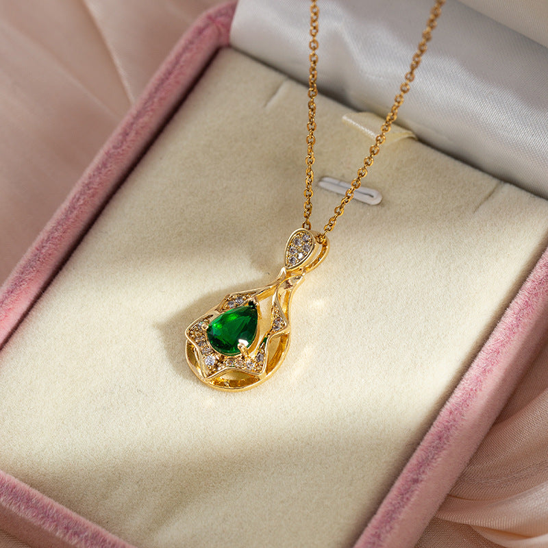 Emerald zircon titanium steel necklace