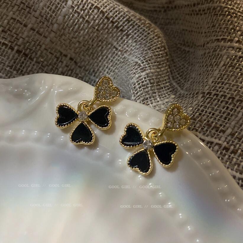 Flower earrings