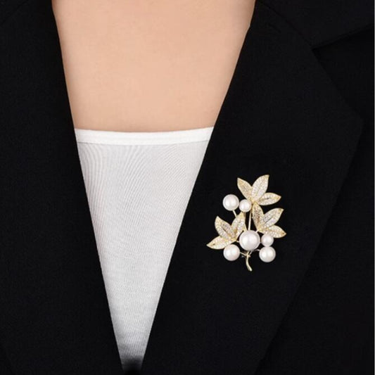 Pearl Luxury Coat Brooch