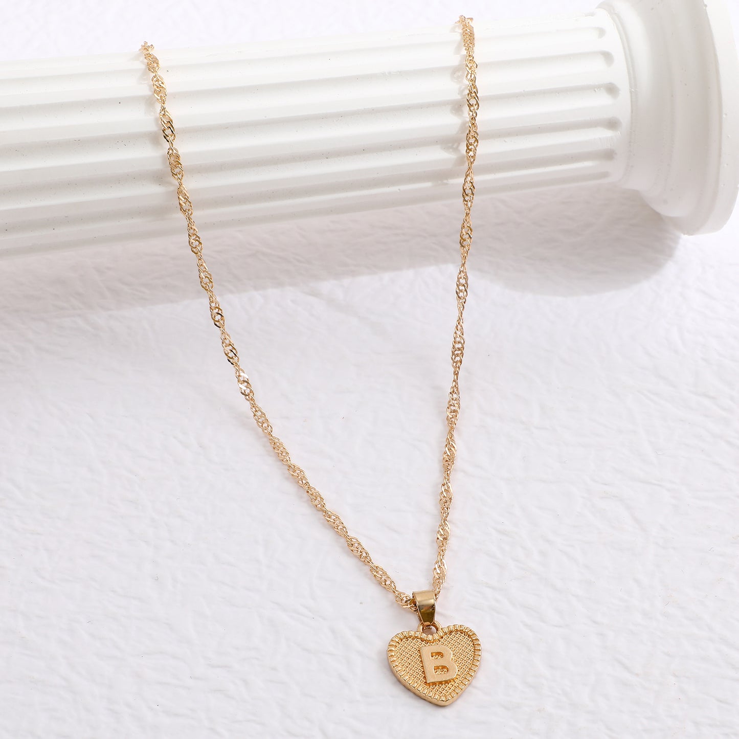 Hot selling heart letter necklace