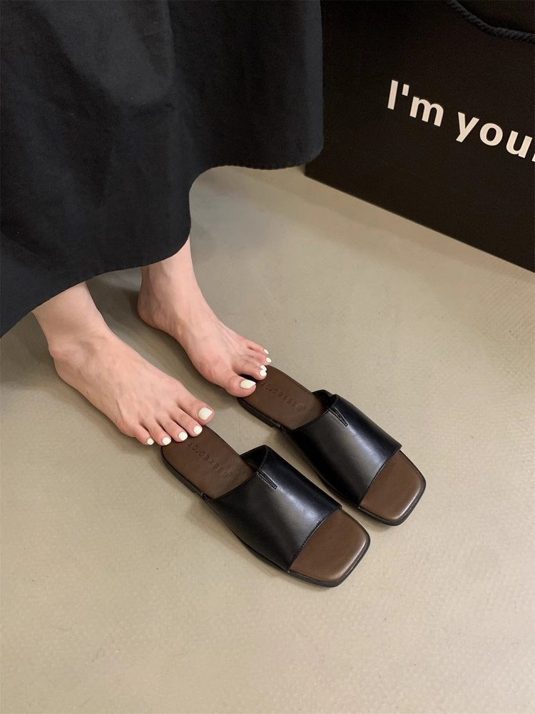 Flat bottom square head open-toed cool slippers