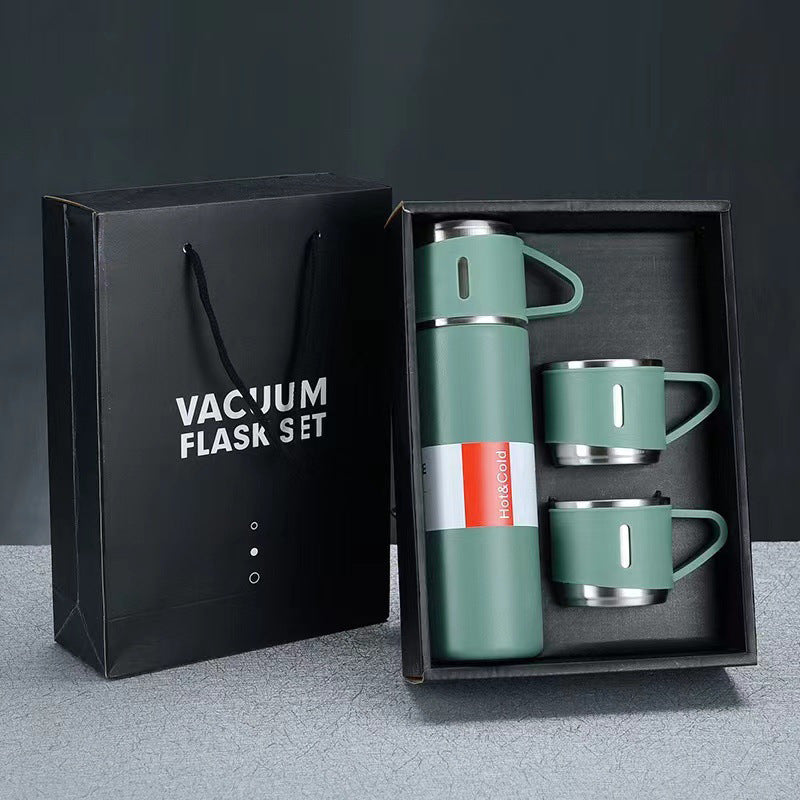 A cup of three-lid thermos cup gift set cup