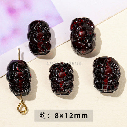 8 * 12 natural blood amber Pixiu through hole engraving accessories loose beads